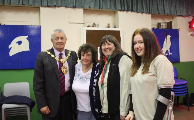 Local Mayor Visits 1stWallheath Scouts