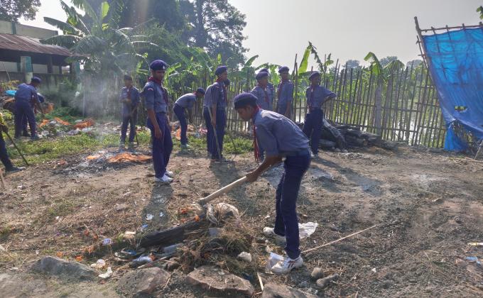 महात्मा गांधी के 150वीं वर्षगांठ के मौके पर विद्यालय स्तर पर चलाया गया स्वच्छता अभियान