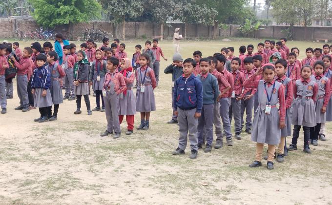 नन्हे-मुन्ने बच्चों को देशभक्ति का पाठ