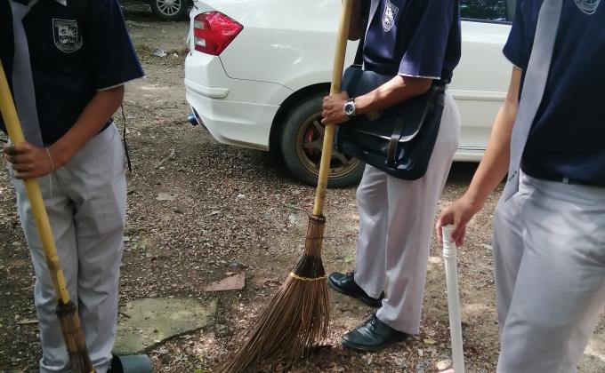 เก็บขยะ