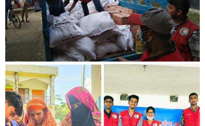 গ্রামীণফোনের সহযোগীতায় #নদী_ভাঙ্গন_এবং_বন্যার্তদের
মাঝে খাদ্য-প্যাকেট বিতরণ! 
