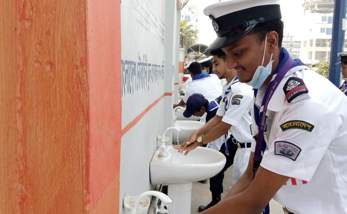 "প্লাস্টিক টাইড টার্নার চ্যালেঞ্জ ব্যাজ কোর্স"
