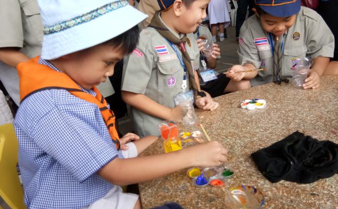 กิจกรรมเพ้นท์ขวดน้ำ