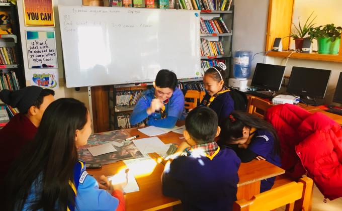 Scout meeting with new cubs and scouts 