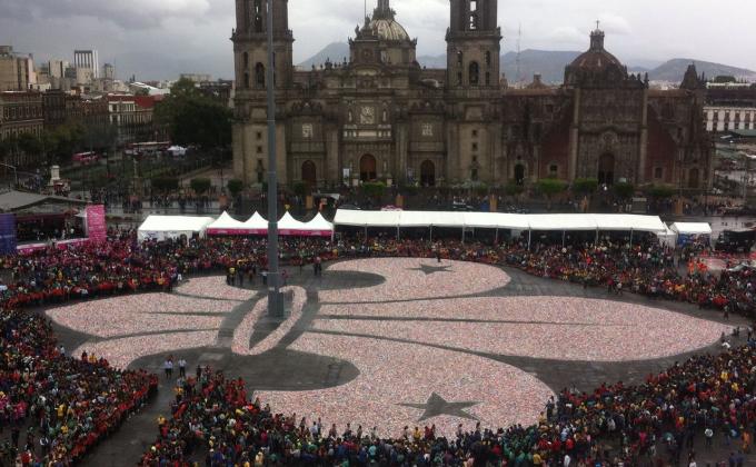 La Flor de Lis Más Grande del Mundo 2016