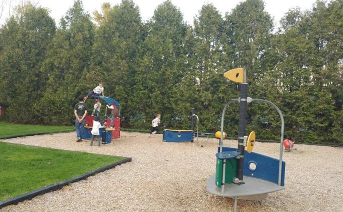 Let’s go to the park! A fun urban outdoor adventure