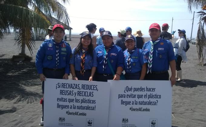Limpieza de la Playa San Jose WWF - Scouts de Guatemala 