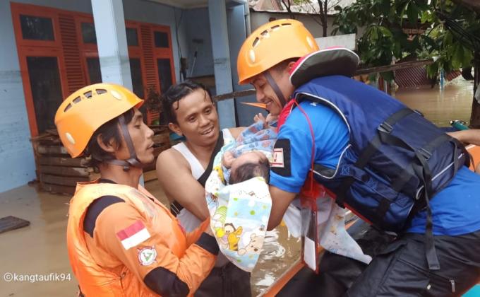 Pramuka (Indonesian Scout) Response to Jakarta Flood 