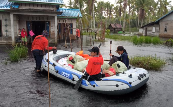 Penanggulangan Bencana Banjir di Desa Purun Kecil Provinsi Kalimantan Barat