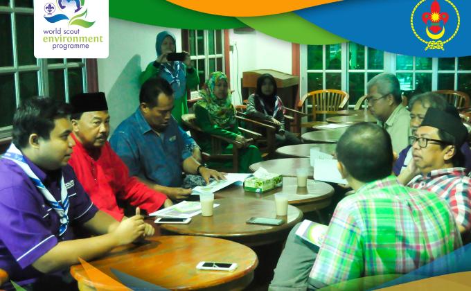 Introductory discussion of Go Solar Camp in Sungai Besar, Selangor.