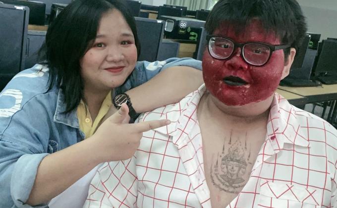 ช่วยแต่งหน้านักเรียนเข้าร่วมประกวดหนังสั้น