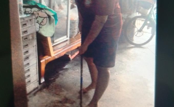 ถูพื้นบ้าน