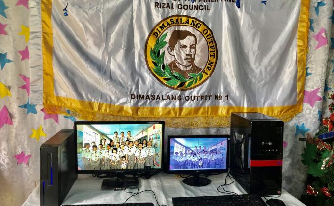 Dimasalang Outfit 01 Gift-Giving