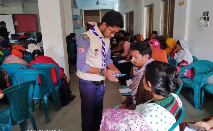   সিরাজগঞ্জ জেলার শাহজাদপুর উপজেলা স্বাস্থ্য কমপ্লেক্স এ কমিউনিটি বেজড হেলথ কেয়ার স্বাস্থ্য ওপরিবার কল্যাণ মন্ত্রণালয় এর অধীনে আয়োজিত মাল্টপারপাস হেলথ ভলিন্টয়ার নিয়োগ পরীক্ষায় সেবা দান 