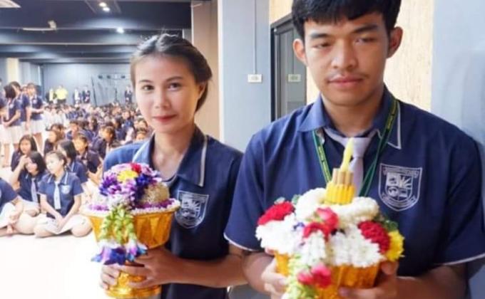 เข้าร่วมพิธีไหว้ครู