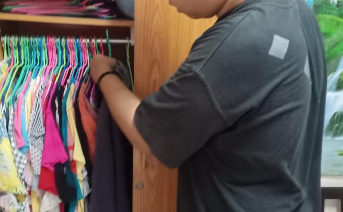 เก้บผ้าเข้าตู้