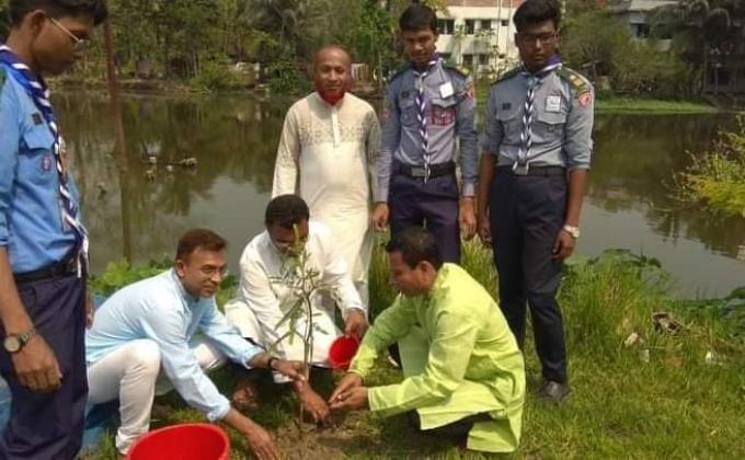 বৃক্ষরোপন কর্মসূচি

