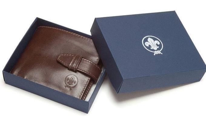 World Scout Men's Leather Wallet