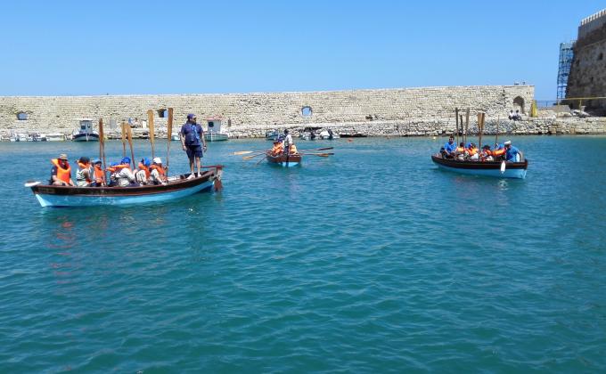 Scouts of East Crete camp for 2 days in the center of Heraklion