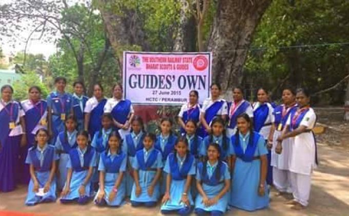 Guides' Own 2015