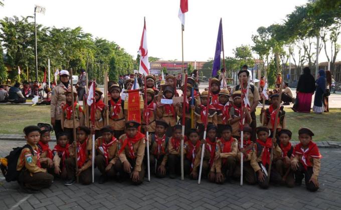 GUGUSDEPAN SURABAYA 1815-1816 PANGKALAN KAMPUS WIJAYA PUTRA GELAR KARANG PAMITRAN DAN LOMBA GALANG PRESTASI