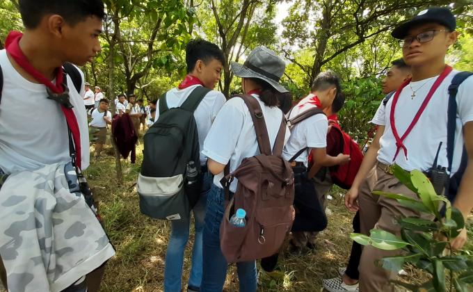 SAS-SM Senior Scouts joins the Tree Planting