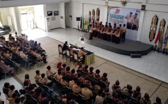 Lomba Penurunan Bendera dan Paduan Suara dalam Rangkaian Peringatan Hari Pramuka ke 57 tingkat Kwartir Cabang Hulu Sungai Selatan.
