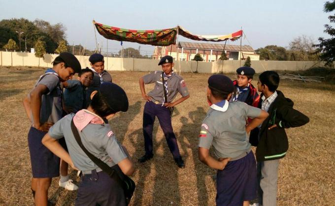 Enyoing in teaching to my Scout brothers by doing action song.