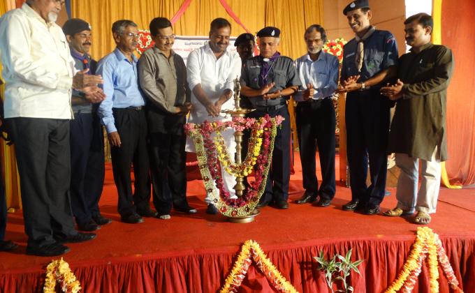 Information course on Rovering  and Rangering for first grade college lecturers of Mangalore Unversity . 