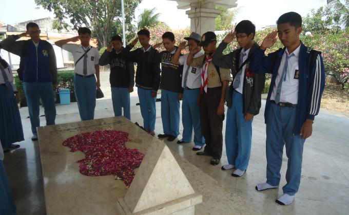 Pilgrimage history Guerrero Wage Rudolf Supratman (creator of the national anthem, Indonesia)
