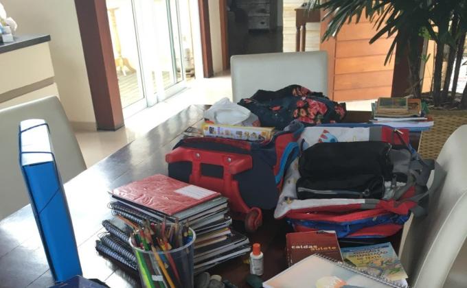 Campanha de arrecadação de material escolar