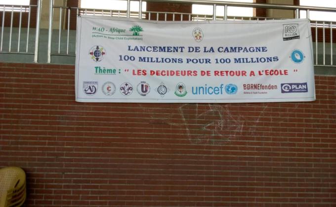 AST/Campagne 100 millions pour 100 millions /FREE.SAFE.EDUCATED