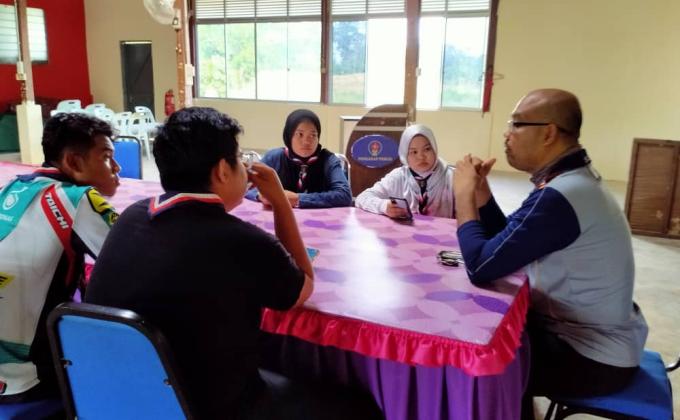 MONTHLY MEETING ESTA ROVERS