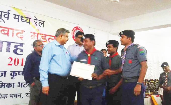 Service during the 63rd RAILWAY WEEK