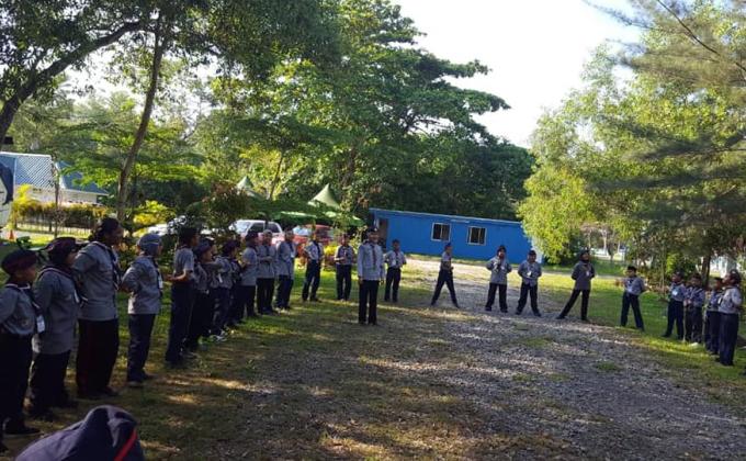 Pek Bercuti Dapatkan Keris Gangsa