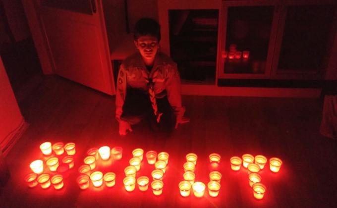 CAP : activity 08 / 10 : " EARTH HOUR"