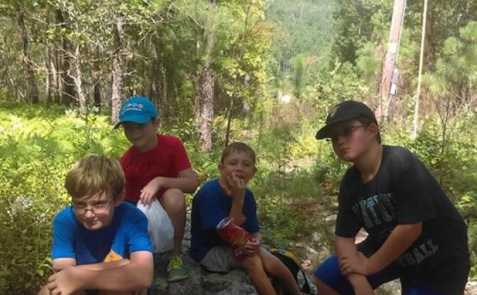 Cub Scouts Clean up a hiking trail at Parsons Mountain