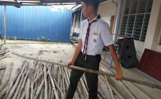 Count mangrouve wood in the scout room for upcoming campfire