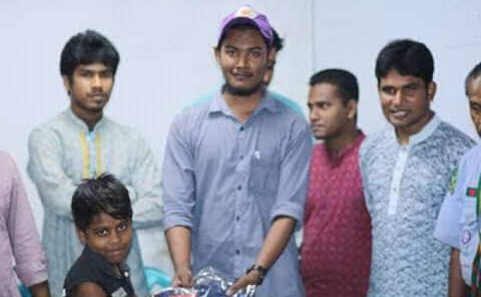 পথশিশুদের ঈদে নতুন জামা কাপড় বিতরন-২০১৭