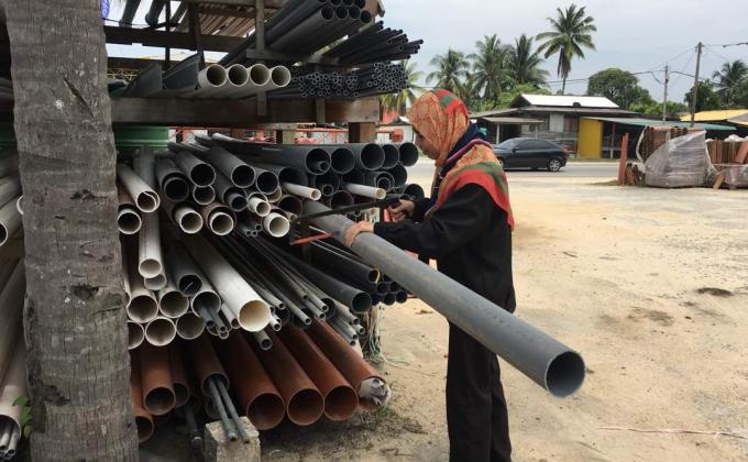 Pembelian dan Pemotongan Paip Set Street Lamp