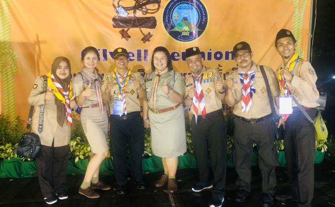 ดูแลคณะครูลูกเสืออินโดนีเซีย