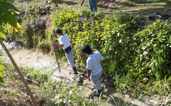 TRABAJO COMUNITARIO AL HOGAR DE ANCIANOS MARIA TERESA DE CALCUTA