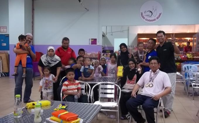 Echo Rover Crew Night Bowling