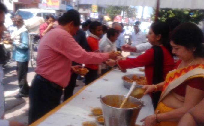Arranged Bhandara for public 