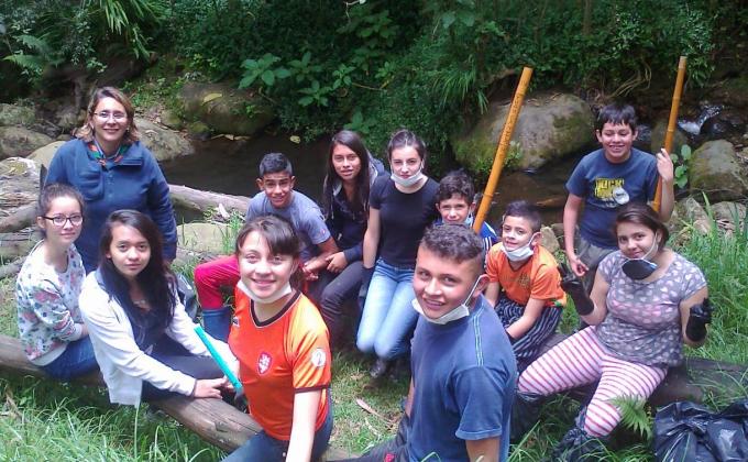 Limpieza Rio Arzobispo- Bogota, Colombia