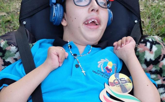 una mirada con amor(niños con sindrome de down)