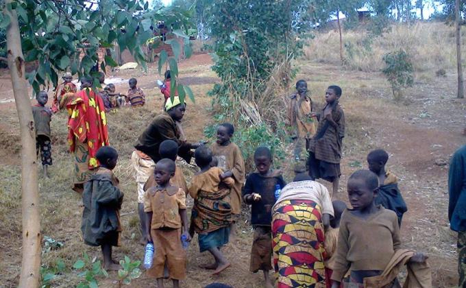 Un cœur d'un jeune volontaire pour l'amélioration des vies à travers une éducation scoute dans un environnement sain