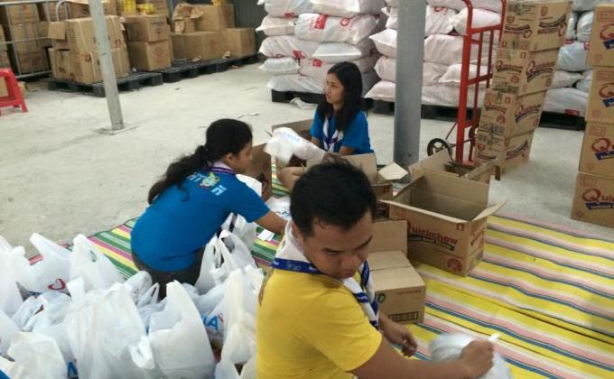 Re-packing of relief goods  