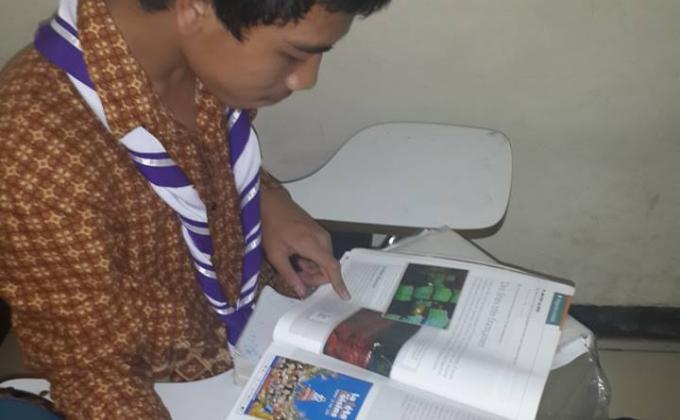 teaching about france language free