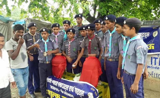 निशुल्क जल प्याऊ शिविर.